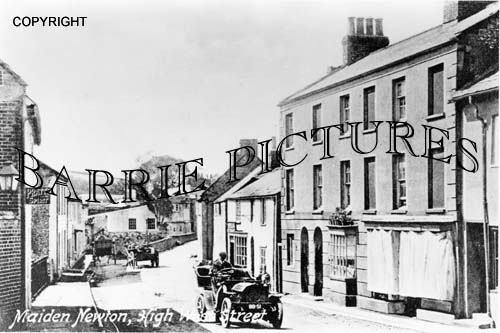Maiden Newton, HighWest Street c1920