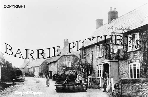 Okeford Fitzpaine, The Royal Oak c1900
