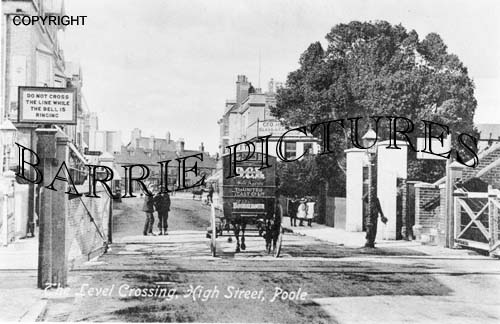 Poole, High Street Level Crossing c1910