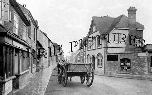 Stalbridge, High Street 1918