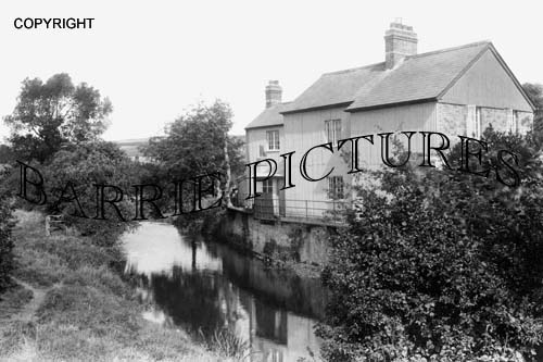 Maiden Newton, c1910