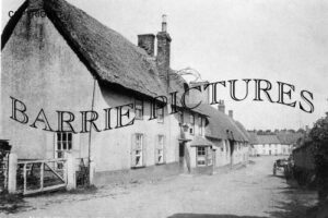 Milborne St Andrew, Village Pub c1910