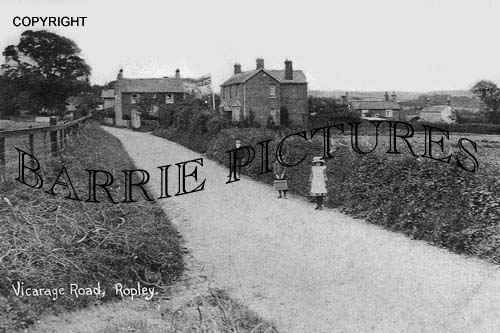 Ropley, Vicarage Road c1900