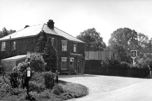 Chilbolton, The New Inn c1955
